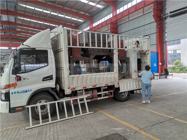 1000型<a href='http://www.hongshengxx.cn/ssxl/10.html' target='_blank'><span>金屬撕碎機(jī)</span></a>發(fā)貨發(fā)往河北